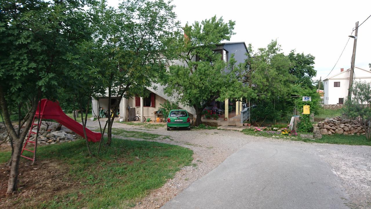 Апартаменты Apartman Bojana Стариград-Пакленица Экстерьер фото